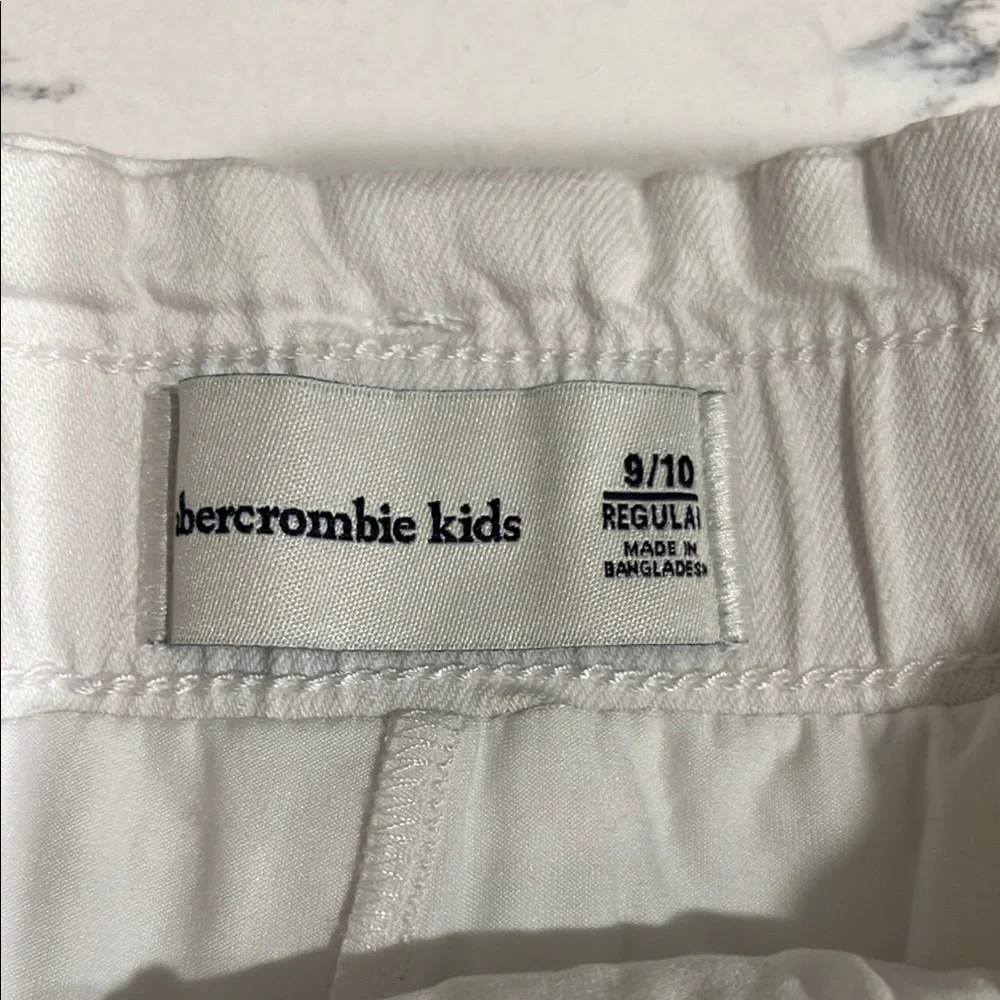 Abercrombie‎ Kids White Denim Skirt With Pockets Size 9/10